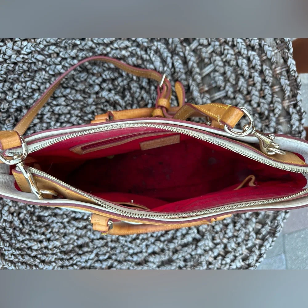 Dooney and Bourke top handle bag - Picture 6 of 8